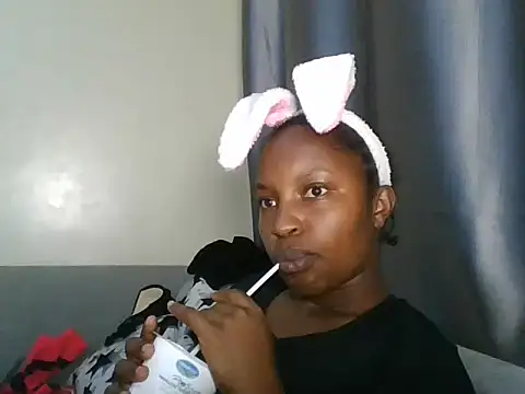 Snapshot of Suger_whisper chatting on 07/24/26, 04:38 Suger whisper online show from 07/24/26, 04:38