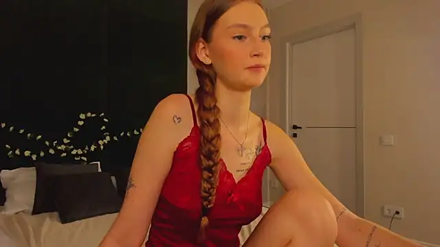Snapshot of Jessica_Jensen chatting on 07/01/26, 01:18 Jessica Jensen online show from 07/01/26, 01:18