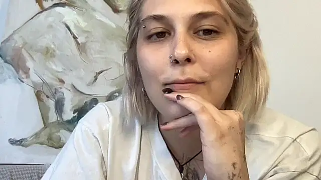 Ella Bloom online show from 07/03/26, 01:06