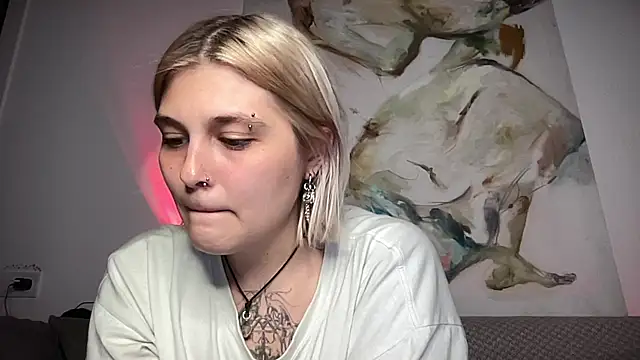 Ella Bloom online show from 07/06/26, 04:53