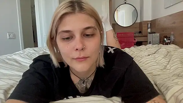 Ella Bloom online show from 07/11/26, 10:07