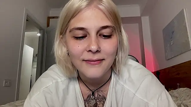 Ella Bloom online show from 07/12/26, 07:05