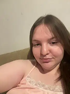Snapshot of SashaMoo chatting on 06/20/26, 02:47 SashaMoo online show from 06/20/26, 02:47