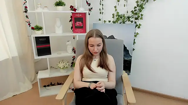 Snapshot of ElanaSpink chatting on 05/31/26, 08:43 ElanaSpink online show from 05/31/26, 08:43