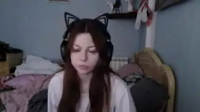 Snapshot of AlessiaViolet chatting on 05/29/26, 09:29 AlessiaViolet online show from 05/29/26, 09:29