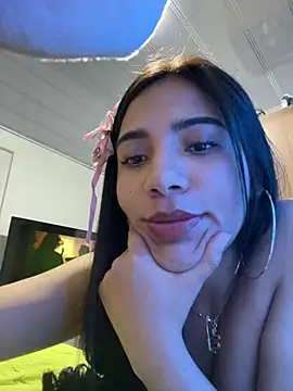 Snapshot of Caro_Mildrey chatting on 07/06/26, 02:19 Caro Mildrey online show from 07/06/26, 02:19