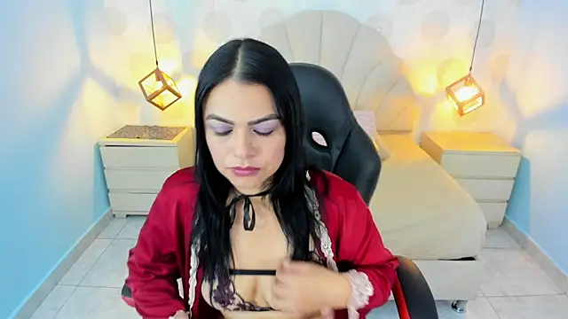BIANCA MORETTI1 online show from 06/04/26, 01:06