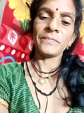 Snapshot of Cut_umang74 chatting on 06/24/26, 10:31 Cut umang74 online show from 06/24/26, 10:31