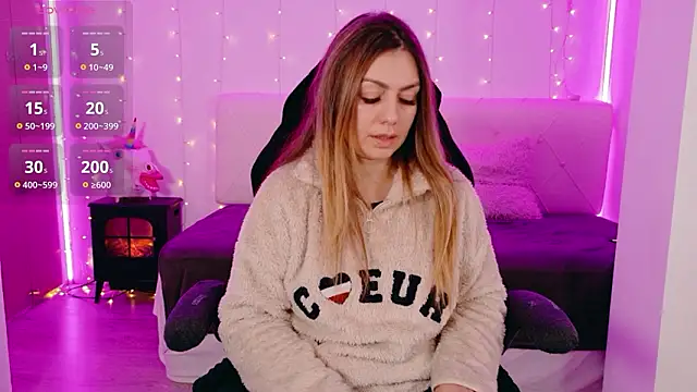 LindaWhite  online show from 02/13/26, 09:55