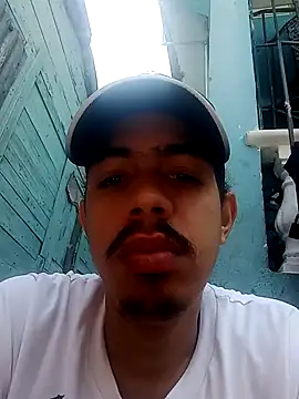 Snapshot of blanquito_leche chatting on 06/17/26, 05:58 blanquito leche online show from 06/17/26, 05:58