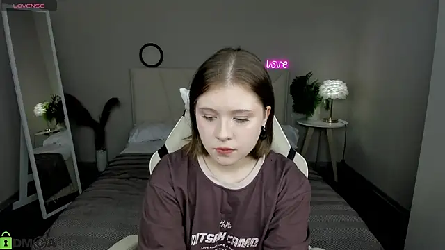 Snapshot of Kylie-Voss chatting on 07/08/26, 03:00 Kylie-Voss online show from 07/08/26, 03:00