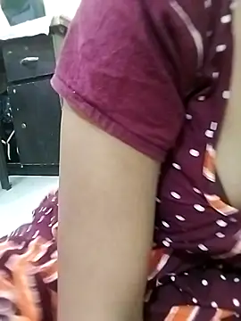 Snapshot of Hot-Sneha2 chatting on 06/19/26, 05:45 Hot-Sneha2 online show from 06/19/26, 05:45