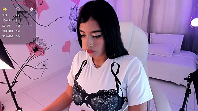 brunette noova online show from 06/06/26, 08:57