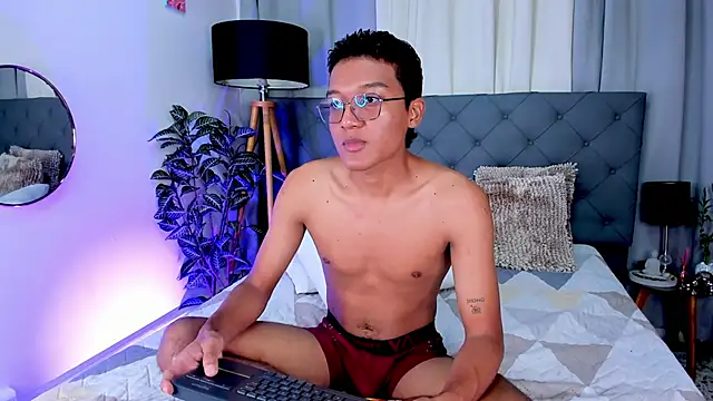 Snapshot of Camilo_Santoss chatting on 06/19/26, 12:53 Camilo Santoss online show from 06/19/26, 12:53