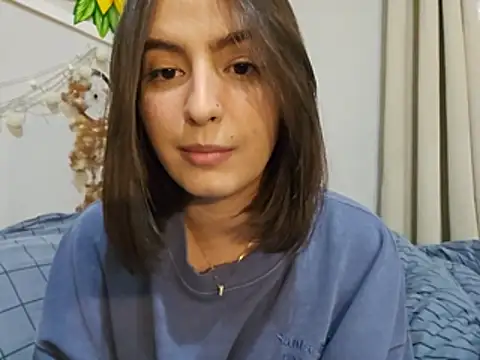 Snapshot of Juh_castro chatting on 07/15/26, 06:35 Juh castro online show from 07/15/26, 06:35
