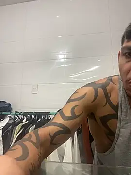 Tatuadomoreno23cm online show from 06/09/26, 12:44