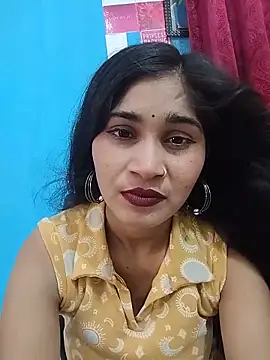 Naughty Kiara  online show from 06/16/26, 02:25