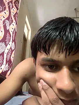 Snapshot of cooper299- chatting on 07/30/26, 04:44 cooper299- online show from 07/30/26, 04:44