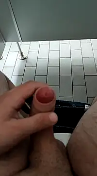 Snapshot of xFlorian21x chatting on 09/23/25, 09:56 xFlorian21x online show from 09/23/25, 09:56