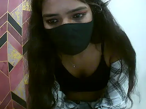 Hot-Roshni online show from 06/07/26, 07:17