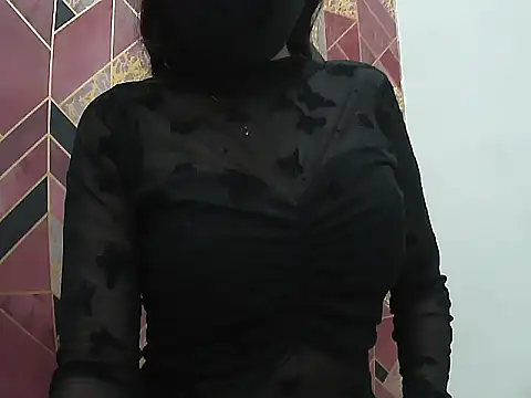 Hot-Roshni online show from 06/08/26, 05:46