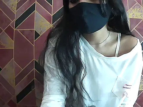 Hot-Roshni online show from 06/24/26, 07:02