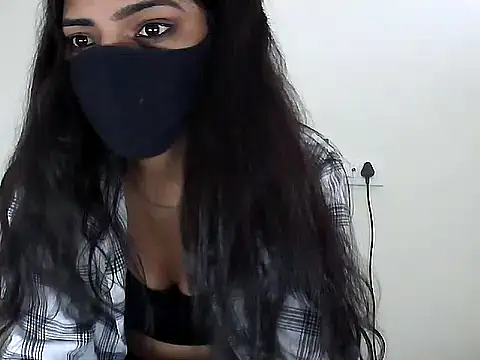 Hot-Roshni online show from 07/17/26, 07:04