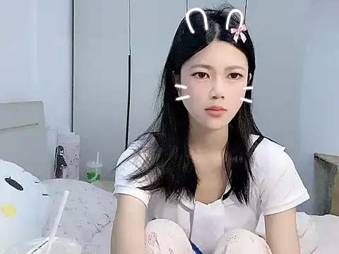 Snapshot of lubaobao777 chatting on 06/27/26, 10:42 lubaobao777 online show from 06/27/26, 10:42