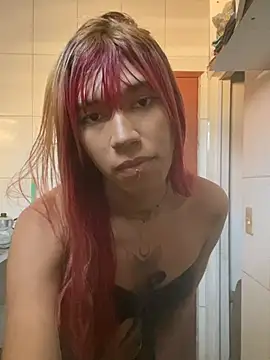 Snapshot of itevellyn_ chatting on 06/08/26, 11:21 itevellyn online show from 06/08/26, 11:21