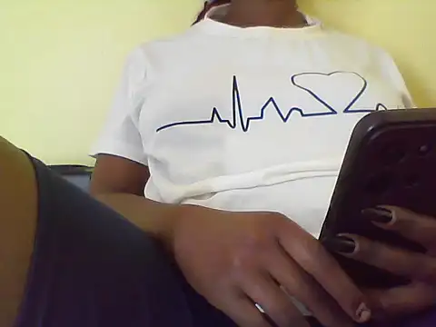 Snapshot of Wet-drippy chatting on 05/31/26, 03:15 Wet-drippy online show from 05/31/26, 03:15
