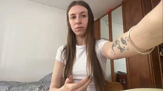 Snapshot of KathlineSutherlin chatting on 05/31/26, 12:12 KathlineSutherlin online show from 05/31/26, 12:12