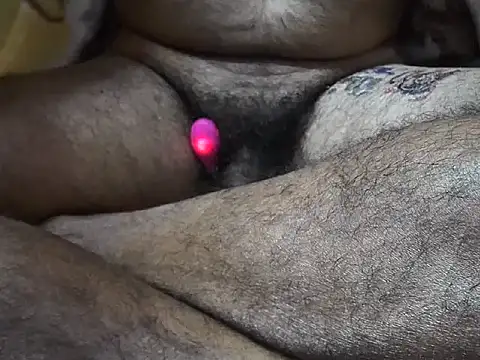 indiboy009 online show from 12/25/24, 02:03