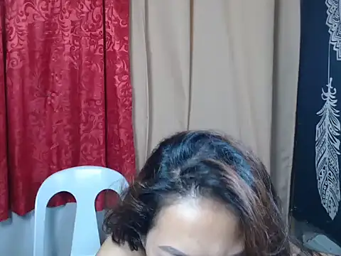 urpretty hotmama online show from 07/07/26, 07:23