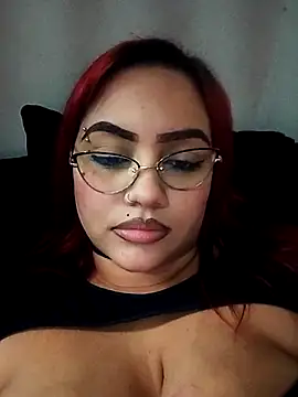 Snapshot of giih_sales03 chatting on 06/10/26, 06:07 giih sales03 online show from 06/10/26, 06:07