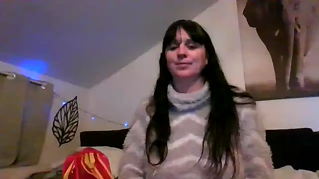 Snapshot of sexujuly88 chatting on 01/08/26, 11:18 sexujuly88 online show from 01/08/26, 11:18