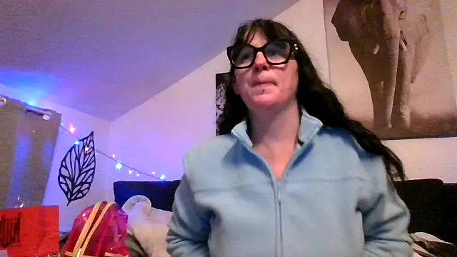 Snapshot of sexujuly88 chatting on 01/13/26, 10:15 sexujuly88 online show from 01/13/26, 10:15