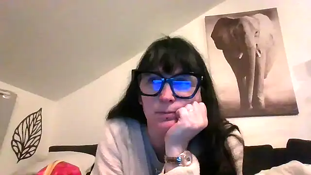 Snapshot of sexujuly88 chatting on 02/17/26, 10:38 sexujuly88 online show from 02/17/26, 10:38