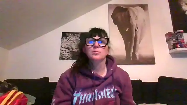 Snapshot of sexujuly88 chatting on 03/25/26, 10:16 sexujuly88 online show from 03/25/26, 10:16