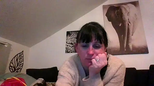 Snapshot of sexujuly88 chatting on 04/05/26, 07:55 sexujuly88 online show from 04/05/26, 07:55