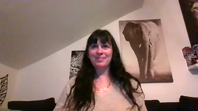 Snapshot of sexujuly88 chatting on 04/16/26, 09:50 sexujuly88 online show from 04/16/26, 09:50