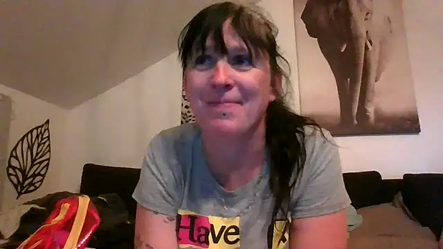 Snapshot of sexujuly88 chatting on 06/01/26, 08:54 sexujuly88 online show from 06/01/26, 08:54