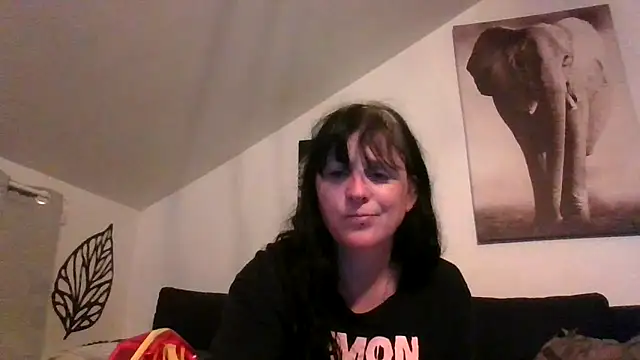 Snapshot of sexujuly88 chatting on 06/02/26, 08:22 sexujuly88 online show from 06/02/26, 08:22