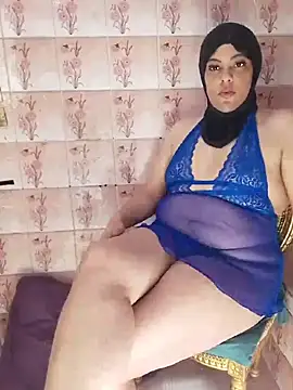 LenaQPeach online show from 06/25/26, 11:04