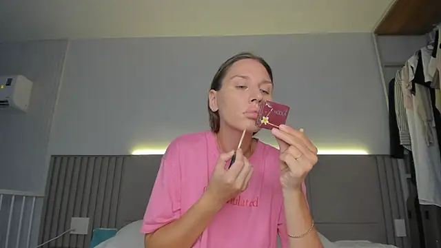 SofiClimbing online show from 04/15/26, 02:07