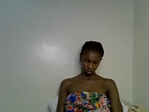 Snapshot of velvet_luxe chatting on 06/21/26, 07:27 velvet luxe online show from 06/21/26, 07:27
