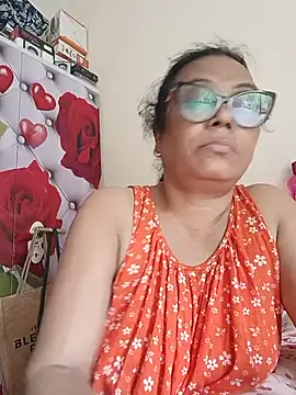 chatterjeesayani567 online show from 06/24/26, 05:50