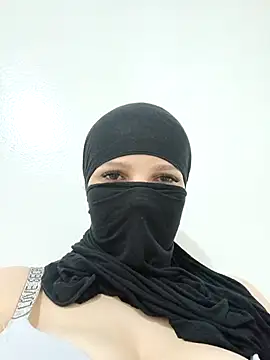 Snapshot of frizita chatting on 06/14/26, 01:58 frizita online show from 06/14/26, 01:58