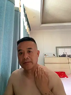 Snapshot of woailllll chatting on 07/14/26, 05:23 woailllll online show from 07/14/26, 05:23