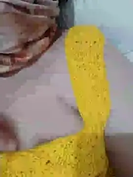 Snapshot of safae12 chatting on 07/02/26, 11:22 safae12 online show from 07/02/26, 11:22