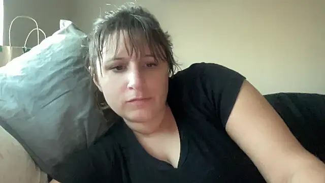 maddiliz online show from 11/05/25, 04:51